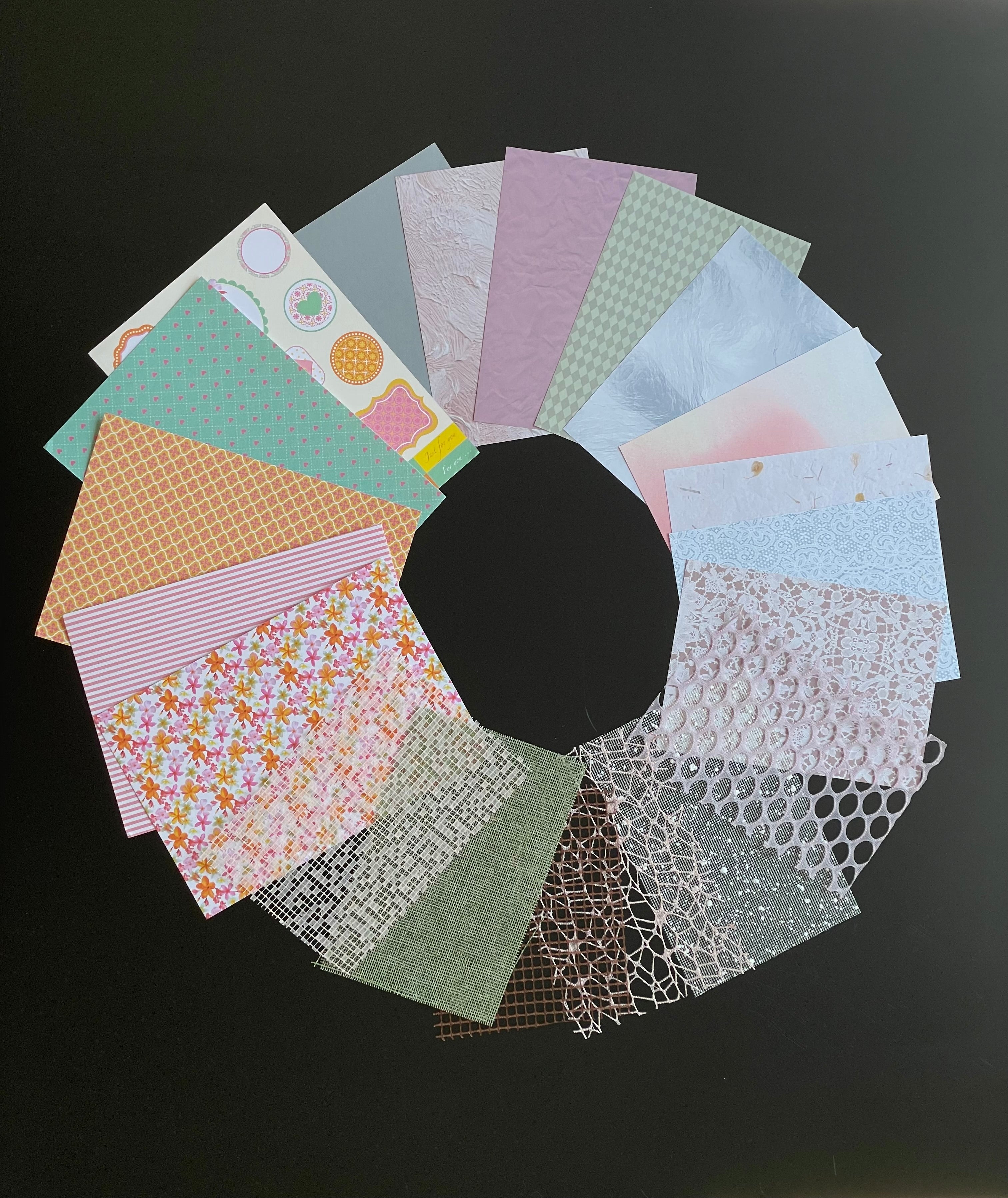 Sachets de 20 papiers à motifs